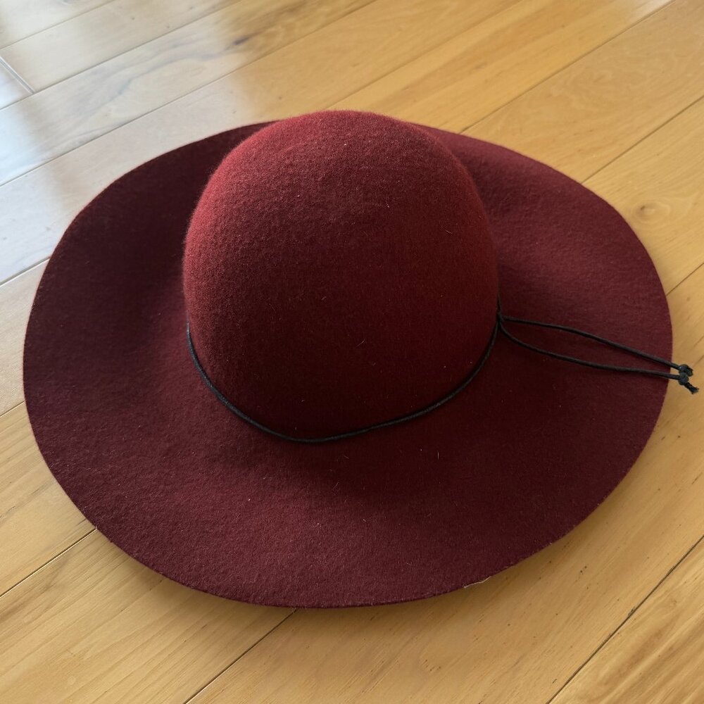 NEW Maurices 100% Wool Maroon Sun Hat Chapeau Wide Brim